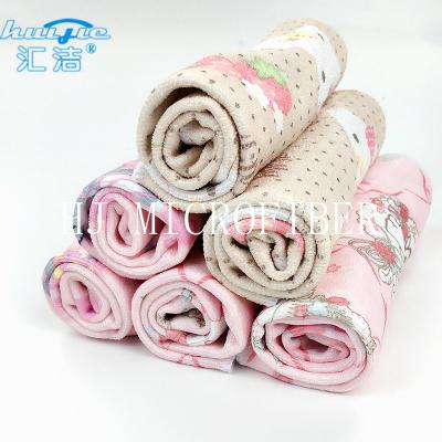 China Microfiber Form-Rosa-Farbe Druckhanddes tuch-Ausgangsgebrauchs-Baby-Tuch-40*40cm quadratische zu verkaufen