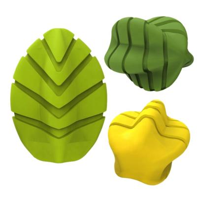 China Viable Carambola Molar Bite Pet Rubber Chew Tough Interactive Toy for sale