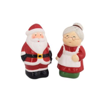 China Sustainable Christmas Ceramic Salt And Pepper Shakers Set Santa Mrs Claus Holiday Holiday Decor for sale