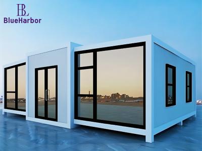 China Portable Modular Luxury Prefab Expandable Container House Customized for sale