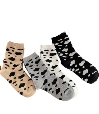 China 2022 New Autumn Winter Cotton Cow Pattern Breathable Cute Socks For Women for sale