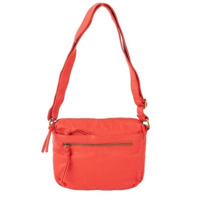 China Washed/Soft/Skin Fabric/Wear Resistance Low Price Wholesale Vintage Soft Waterproof Red Single Fashion Crossbody Messenger Bag for sale