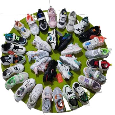 China Fashion Trend New Arrival Autumn Winter Mixed Size And Wholesale Patterns Kids Fashion Running Shoes for sale