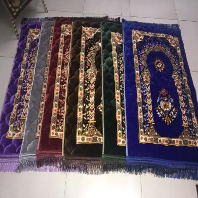 China 100% Polyester Flannel Prayer Blanket Non Slip Muslim Prayer Rug for sale