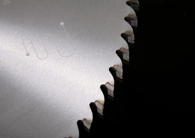 China 18 Zoll Tabelle oszillierende TCT Kreissäge Blade Anspitzer zu verkaufen