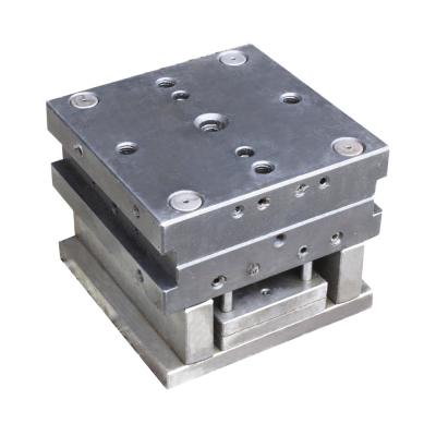 China Plastic Slider Plastic Slider Injection Mold For Zipper for sale