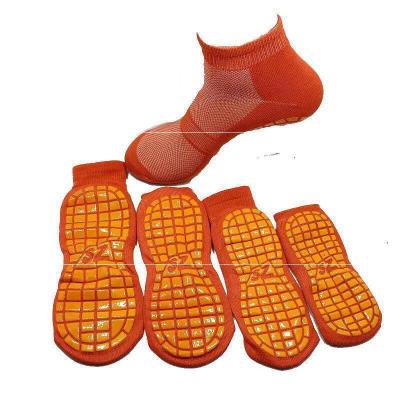 China Custom Breathable Jumping Cotton Socks Trampoline Socks Anti-Slip Grip Trampling Sock for sale