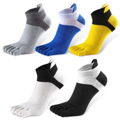 China Custom QUICK DRY 100% Cotton Breathable Logo Football Anti Slip Soccer Socks Running Socks Men Ankle Sports Socks for sale