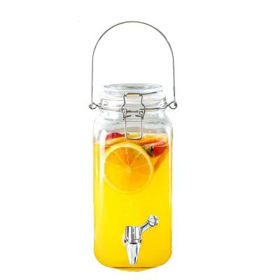 中国 1 Gallon Bail Trigger Locking Mason Jar Drink Dispenser with Spout Eco-friendly Recyclable 販売のため