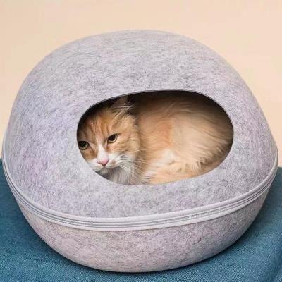 China Travel Cat Nap Cocoon 47cm. Pet cave. Ship felt. Hand Felted Wool. Crisp modern design for sale