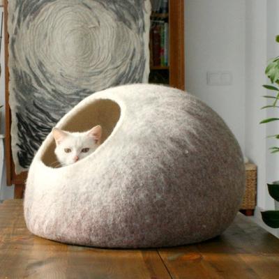 China Travel cat wool cave.deluxe pet bed.cat house pet materials: 100% merino wool for sale