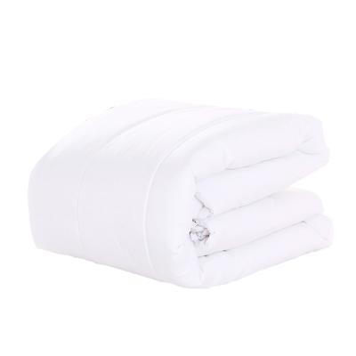 China Brushed Manufacturers Supply 40-40-10 cm White Hotel and Home Quilt Comforters for sale