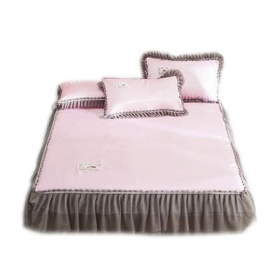 China Hotel Hot Skin-friendly Design Bed Skirt Sale Microfiber Lace Bedspread Super Soft Bed Skirt for sale