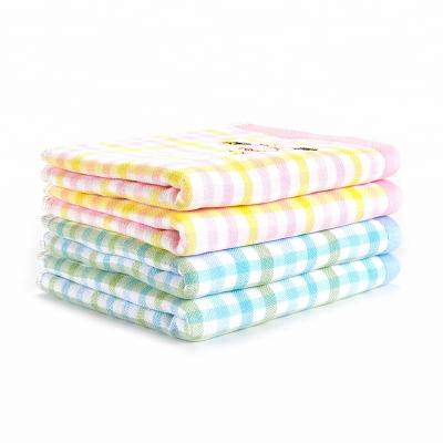 China QUICK DRY Child Towel Color-Chart Double Layers Terry Zero-twist Towel With Cute Embroidery Bee Pattern for sale