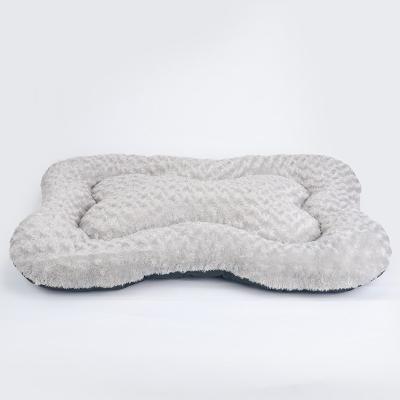 China Breathable Anti-Slip Low Bone Form Mounted Plush Dog Mat Cat Pad Sofa Cushion Small Dog Bed for sale