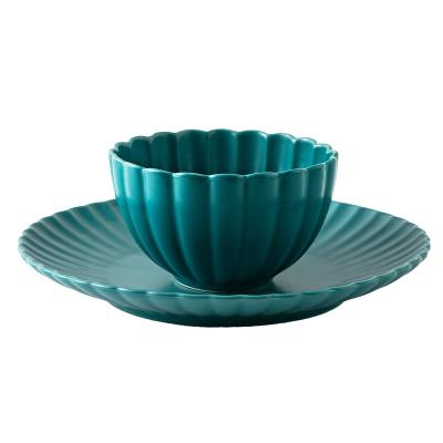 China Luxury Ceramic Fine Porcelain Dinnerware Restaurant Dinnerware Stocked Petaloid Bowl Dish Sets for sale