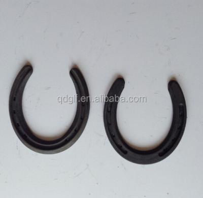 China Black Custom Equipment Toe Weighted Plastic Horseshoes for sale