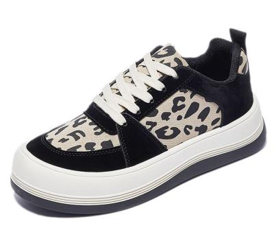 China 2021 Trend Fashion Brand Casual High Quality Leopard Print Running Sports Sneaker Shoes For Women for sale