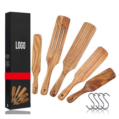 China Durable Luxurious 5 Pieces Black Heat Resistance Slotted Acacia Spurtle Wooden Stirring Spatula Kitchen Utensils Set For Cooking for sale