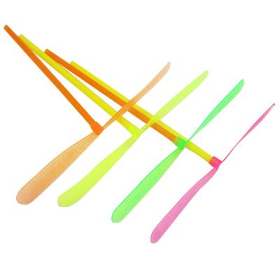 China Kids Hand Push Colorful Dragonfly Flying Candy Flying Bamboo Toy (4-6 Years Old) For Kid for sale