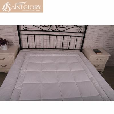 China Anti Dust Mite Plant Customized Luxury Thick Comforter, Polyester Bed Quilt, Crib Comforter for sale