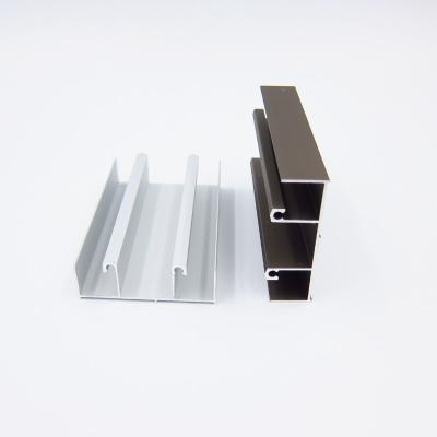 China Champagne Extrusion Aluminium Window Profiles Linea 2001 verjas sacadas en venta