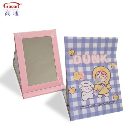 China Customized Mini Round Pocket Vanity Heart Shaped Makeup Compact Mirror for Touch-Ups for sale