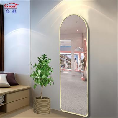 Chine Un miroir élégant pour l'habillement ajoute du style et des fonctionnalités à votre espace à vendre