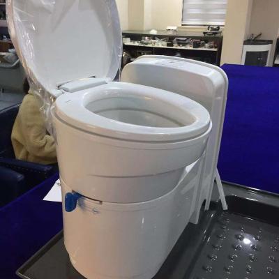 China Rotating ROAD RV MOTORMEN CARAVAN KITCHEN TRAILER BATHROOM TOILET with box black scrap CASSETTE TOILET W5000 for sale