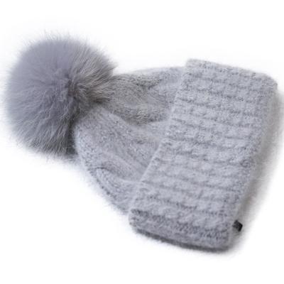 China COMMON ladies alpaca wool beanie angora flufft hats for winter with fox pom for sale