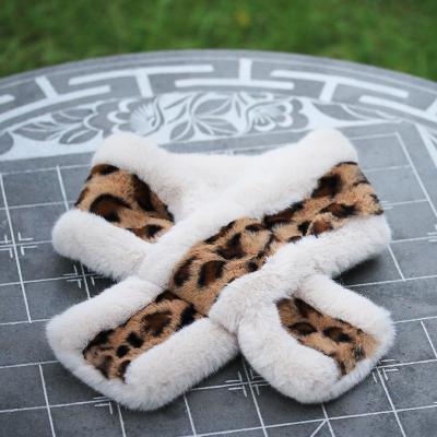 China Cute Short Animal Leopard Print Cheetah Scarves Faux Fur Women's Fluffy Neck Warmer for sale