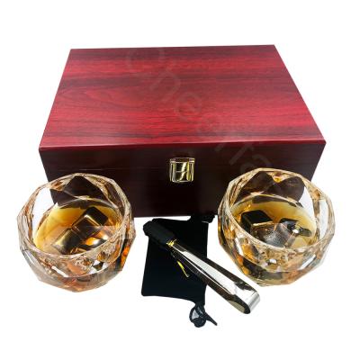 China Viable Newcomers Reusable Ice Cubes and Stainless Steel Ice Cube with Diamond Glasses Set for sale