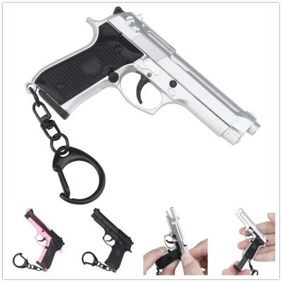 China 1:4 M92 Model Key Rings Tactical BERETTA 92 Plastic Pistol Form Decorative Main Chain Movable Lever and Holder Plastic Magazine for sale