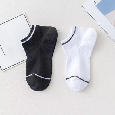 China And American Fashion.Casual European fashion ladies socks custom letter embroidered boat socks low cut shallow mouth socks for sale