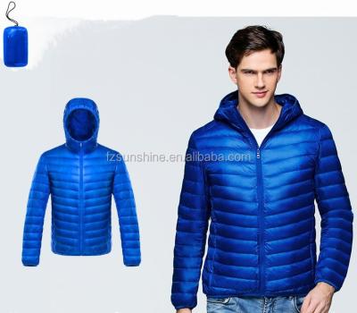 China Breathable 90% Breathable Fold Down 10% Feather Padded Ultra Light Down Jacket Men Winter Down Jacket Hood for sale