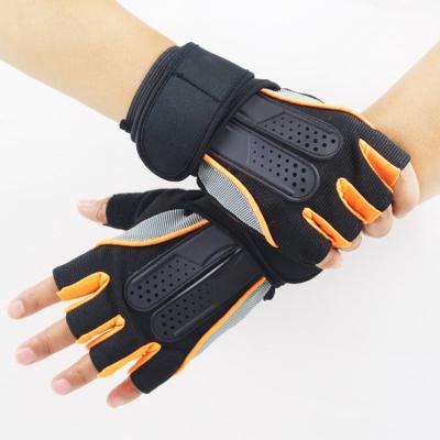 China Personal Care Outdoor Military Fan Tactical Gloves Cutting Resistant Non-slip Half-Finger Gloves for sale