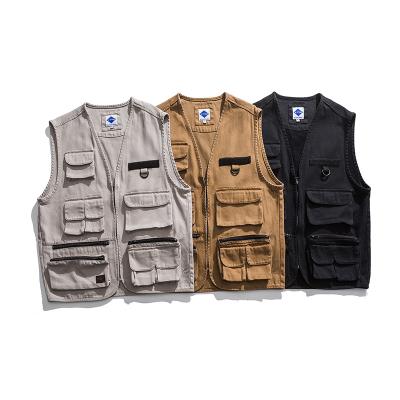 China Best Viable Selling Custom Logo Cotton Striping Pocket Style Plaket Zipper Closure Sleeveless Vest For Men for sale