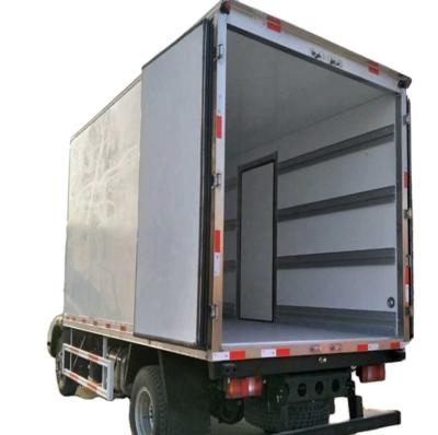 China FRP+PU Howo Light 4x2 Refrigerator Box Truck 3-5tons Transport Truck Vegetable Freezer Refrigerated Truck for sale