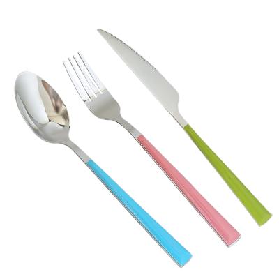 China New high-grade sustainable creative eco-friendly wholesale portable plastic flatware set laser logo stainless steel handle tableware for sale