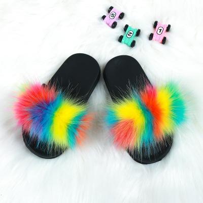 China Amazon Hot Selling Flat Summer Kids Outwear Colorful Soft Sole Shoes Plush Children Beach Boys Girls Beach Slippers for sale