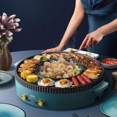 China New Design Easy Clean 2 In 1 Round Electric Indoor Barbecue Grill Pan With Hot Pot, Grill Electric Grills, Multifunctional Electric Grill With Pot for sale