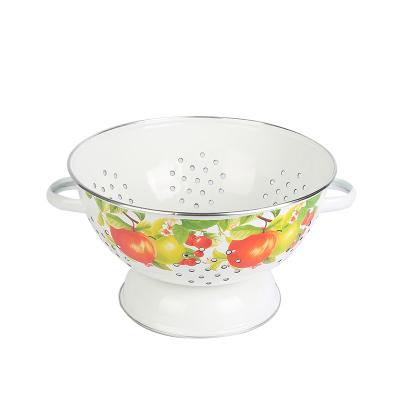 China Sustainable Floral Print Metal Colander Enamel Fruit And Vegetable Strainer With Handle for sale