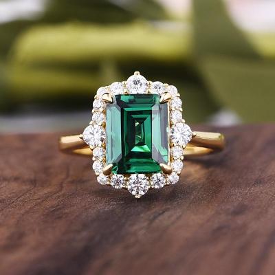 China FASHIONABLE Creative Emerald Cubic Zirconia Moissanite 925 Sterling Silver Moissanite Ring High Carbon Diamond Ring for sale