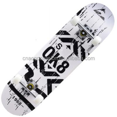 China Adult 2022 Outdoor Fashion Sports Adults Wholesale Rocker Skateboard Skateboard OEM Logo Customizing Maple Bulk Custom for sale