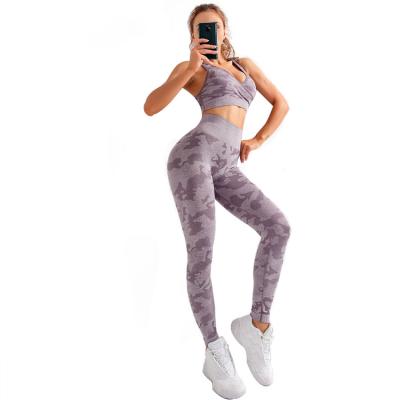 China Print Breathable Seamless Two-Piece Seamless Stretch Workout Suit Sports Bra And Tight Shorts Gaiters Yoga Set for sale