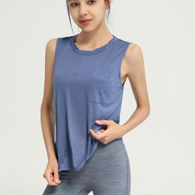 China Breathable Workout Tank Tops For Women Gym Tops Yoga Shirts Racerback Sports Sporty Sleeveless Running Vest for sale