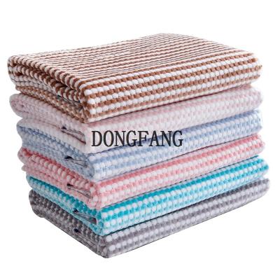 China DONGFANG Anti Pill 100% Polyester Jacquard Flannel Fleece Upholstery Velvet Yarn Dyed Fabric for sale