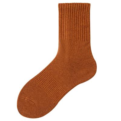 China Sporty Hot Elastic Flexible Comfy Goods Seller Soccer Sports Breathable Socks for sale