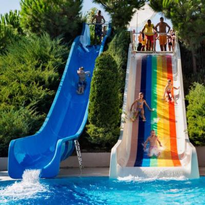 Cina Personalizzazione Parco Acquatico Piscina Slide Rosso Giallo Blu Per Proprietà Privata in vendita