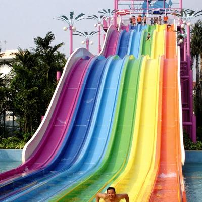 China Slide de parque aquático grande certificado CE com construção de fibra de vidro e capacidade de piloto único à venda